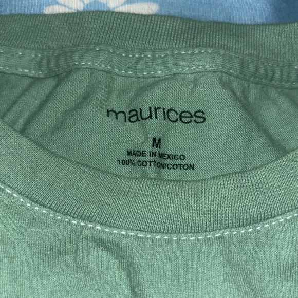 Women’s size Medium t shirt - Picture 3 of 3